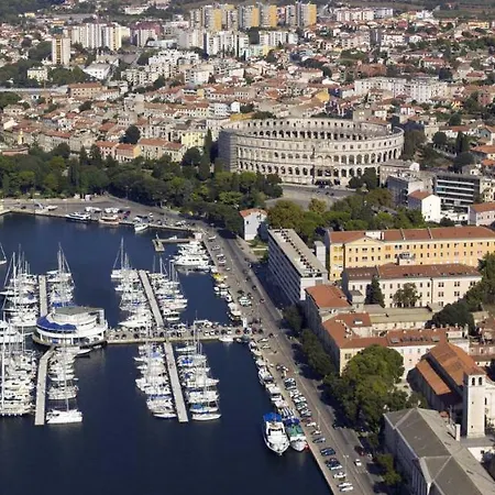 Luna Apartman